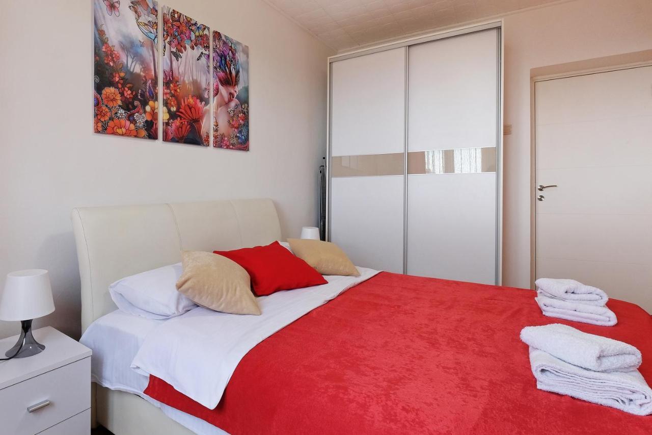 Apartment Paradise Fantasy Belgrado Esterno foto